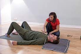 Das ist kein zeichen von schwäche, sondern eine funktion, um stress abzubauen. Gesundheit Darum Hilft Zittern Gegen Stress Und Angst