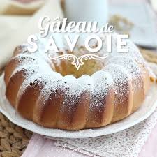 Gateau De Savoie Oulalalala Le Bon Gateau Bien Moelleux Extra Facile A Faire Vous Pourrez Le Manger Tel Quel Ou Bien Decid Food Cuisine Hot Dog Buns