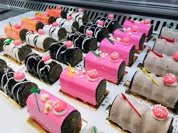 Ca Y Est Noel Arrive A Grand Pas Voici Nos Buches Mousse Picture Of La Boite A Pains Bailly Romainvilliers Tripadvisor