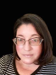 Denise Lockwood's Instagram, Twitter & Facebook