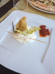 Ricotta Beignet De Fleur De Courgette Et Pesto Rosso Gastronomie Italienne Ventimiglia Gastronomie Italienne Gastronomie Gourmands