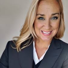 Emily Brecher's Instagram, Twitter & Facebook