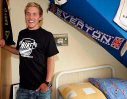 Check spelling or type a new query. Lewis Holtby To Join Tottenham Now From Schalke Daily Mail Online