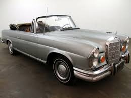They were available with both gasoline and diesel engines, in four, five or six cylinders. Selling A 1966 Mercedes Benz 250se Cabriolet