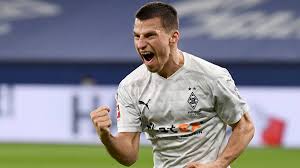 Take back your online privacy with expressvpn. Gladbachs Stefan Lainer Trifft Gegen Schalke Nach Einstudierter Ecke Kicker