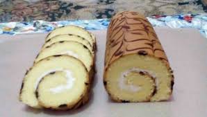 Kue bolu paling enak disajikan dengan segelas teh hangat atau kopi untuk menemani waktu bersantai bersama keluarga. Resep Bolu Gulung Panggang