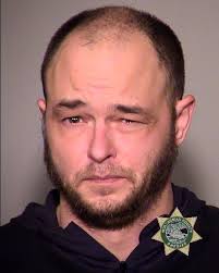 One arrested during competing rallies in downtown Portland