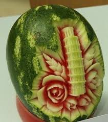 Ia mempunyai tarikh luput tertentu apabila disimpan terlalu lama. Gambar Ukiran Buah