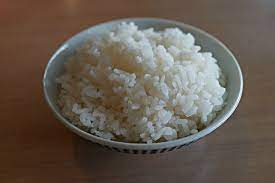 Alternatifnya mengganti dengan sayuran atau protein lain. 15 Makanan Diet Pengganti Nasi Putih Ada Shirataki Dan Brokoli Halaman All Kompas Com