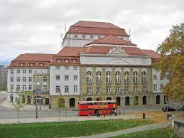 Zum staatsschauspiel dresden gehören zwei spielstätten: Staatsschauspiel Dresden Wikipedia