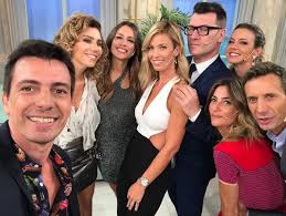 With tenor, maker of gif keyboard, add popular pampita animated gifs to your conversations. Pampita Ardohain Conto Como Fue Su Primera Cita Con Su Nuevo Novio Sali Corriendo A Depilarme