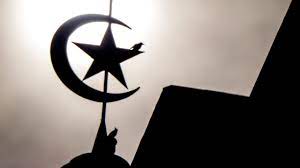 Dalam fatwa islam, disimpulkan bahwa setiap syiar dan lambang harus. Makna Bulan Bintang Dalam Islam Simbol Yang Dipopulerkan Turki Utsmani Kumparan Com