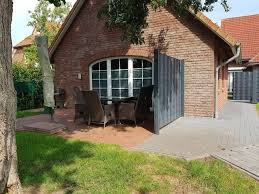 Wo hunde nicht nur erlaubt, sondern erwünscht sind. Erholung Pur Renoviertes Ferienhaus An Der Nordsee Eingezaunter Garten Ferienhaus Nordsee Ferienhaus Eingezaunter Garten