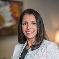 Edith Bailon's Instagram, Twitter & Facebook