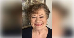 Suzanne Bowles's Instagram, Twitter & Facebook