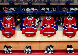 Les partisans connaissent très bien les habiletés des joueurs sur la patinoire. Vente D Equipement Des Canadiens De Montreal Club De Hockey Des Canadiens
