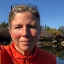 Lynette Reid's Instagram, Twitter & Facebook