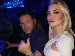 «έκραζε» το my style rocks και τώρα ακούγεται ότι θα είναι στην επιτροπή», είπε στην κάμερα του ευτυχείτε η αλεξάνδρα παναγιώταρου. Aristomenhs Giannopoylos Meta To Xwrismo Apo Thn Ale3andra Panagiwtaroy Einai 3ana Erwteymenos Ti Apanta O Idios