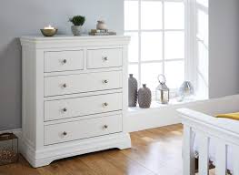Shop birch lane for farmhouse & traditional dressers & chests, in the comfort of your home. Furniture Farmhouse White Painted Bedroom Dresser Chest Of 4 Drawers With Chrome Handles Home Furniture Diy Coccinelli De
