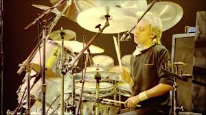 Roger Taylor I M In Love With My Car Roger Taylor Queen Videos Queen Drummer Queen Rock Band