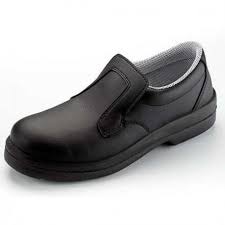 Chaussures de cuisine blanches avec embout acier.cet article est conforme à la réglementation très légère et souple , cette chaussure de cuisine est très agréable à porter grace à sa coque en. Chaussure Cuisine Professionnel Le Roi Du Tablier