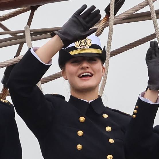 La princesa Leonor llega a Lima: así ha sido la bienvenida al Juan  Sebastián de Elcano en Perú