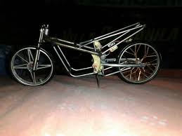 Browse and buy custom sneakers from nike, adidas, vans. Sukai Halamannya Miniatur Motor Drag Facebook