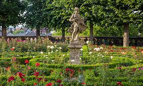 Finden sie die besten angebote für haus garten bamberg. Bayerische Schlosserverwaltung Neue Residenz Bamberg Rosengarten