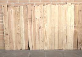 Tête de lit en palette : Tuto Fabriquez Une Superbe Tete De Lit En Palette Pour Moins De 10 Euros