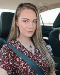 Shannon Beckstead's Instagram, Twitter & Facebook