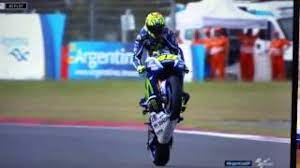 Find many great new & used options and get the best deals for valentino rossi wheelie 2013 poster at the best online prices at ebay! Stand Up Wheelie By Valentino Rossi Youtube