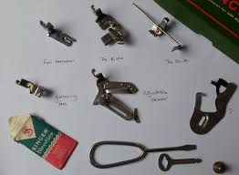 This is easily accomplished using a dry paint brush to gently wipe the surface. Cleaning My Singer Sewing Machine Thestitchsharer