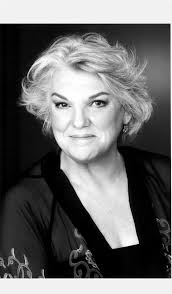 Here's Cheers to the lovely TYNE DALY Who Turns 79 TODAY! 'Dolores' in 'A  BIRD IN THE HAND' (1992)