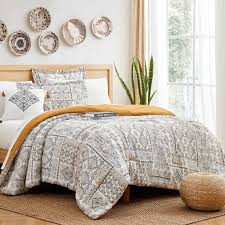 One of the best rooms to start your decoration efforts is your bedroom. The 9 Best Boho Bedding Pieces Of 2021