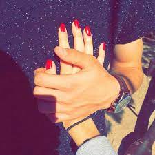 Pin By Being Staci Ann On Couplə X Romantic Couples Photography Cute Love Couple Couple Hand Pic