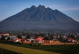 ووُجهت للكنيسة الكاثوليكية اتهامات بالانحياز للنظام الحاكم. Ø§Ù„Ø³ÙŠØ§Ø­Ø© ÙÙŠ Ø±ÙˆØ§Ù†Ø¯Ø§ Ø§ÙØ¶Ù„ 5 Ù…Ø¯Ù† Ø³ÙŠØ§Ø­ÙŠØ© ÙÙŠ Ø±ÙˆØ§Ù†Ø¯Ø§ Ø±Ø­Ù„Ø§ØªÙƒ