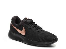 Black And Gold Tennis Shoes Womens Nike Tanjun Sneaker Women S Black Nike Shoes Womens Sneakers Womens Fashion Shoes