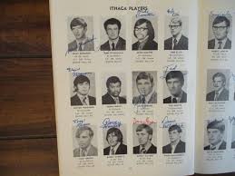 1972 ITHACA Football Program(23 Signed(w/TED GREVES/MIKE WELCH/TED  TACKABERRY)