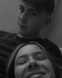 Meg Webber's Instagram, Twitter & Facebook