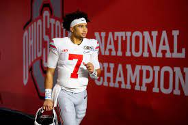 The most comprehensive coverage of the buckeyes football on the web with highlights, scores, game summaries, and rosters. Don T Worry About Who Becomes Ohio State S Qb1 Either Way He S Gonna Be Good Land Grant Holy Land