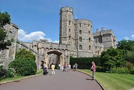 It is open to visitors throughout the year. Chateau De Windsor Picture Of Windsor Castle By Bike Windsor Tripadvisor