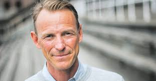 He married lisen bratt fredricson. Mellan Grevlunda Och Vida Varlden