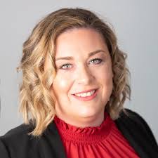 Sherry Oakley's Instagram, Twitter & Facebook