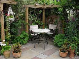 Here are 30 beautiful small backyard ideas on budget that will make it look spacious. 15 Amazing Rustic Backyard Gardens Ideas For Simple And Low Cost Garden Goodsgn Courtyard Gardens Design Small Garden Pergola Small Courtyard Gardens