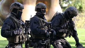 Nemachka Na Nogama Antiteroristichke Raciјe Shirom Zemљe Forcas Especiais Operacoes Especiais Carro De Combate