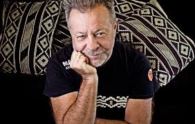 Pin En La Importancia De La Musica En El Retorno De La Democracia