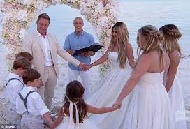 Kim Zolciak And Kroy Biermann Renew Wedding Vows In Turks Caicos Kim Zolciak Wedding Vows Wedding Renewal Vows