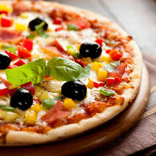 evde pizza yapimi yemek tarifleri pizza yemek