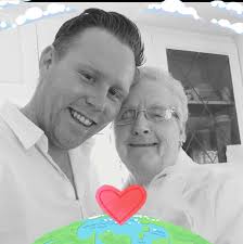 That's some gift to take home 😮‍💨