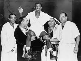 My life in and out of the ring in which he discusses a number of shocking revelations: Sugar Ray Robinson Wikipedia